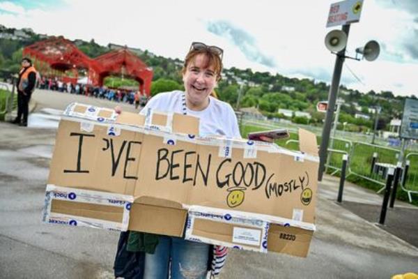 Fans watching Bruce Springsteen in co<em></em>ncert in Cork last night. Picture: Eddie O'Hare