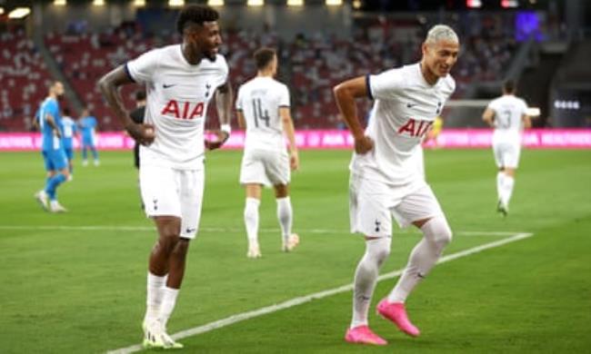 Richarlison does his pigeon dance alo<em></em>ngside Emerson Royal after scoring for Tottenham in their pre-season win over Lion City Sailors. It’s definitely back, then